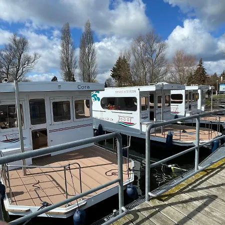 Botel Hausboot Edda